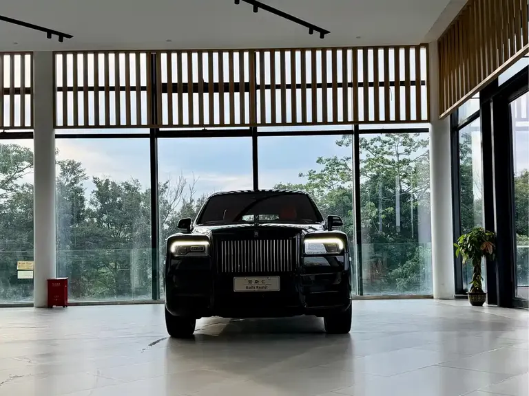 Rolls-Royce Cullinan Black Badge