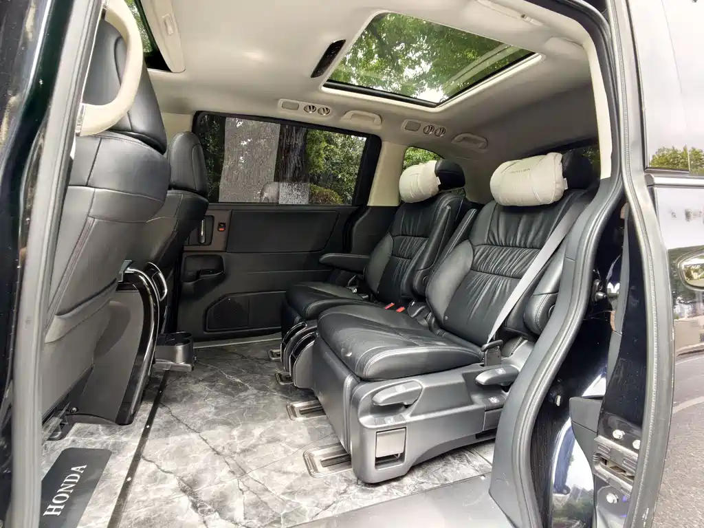 Odyssey 2.0 L e:HEV Sharp· Shine Enjoyment