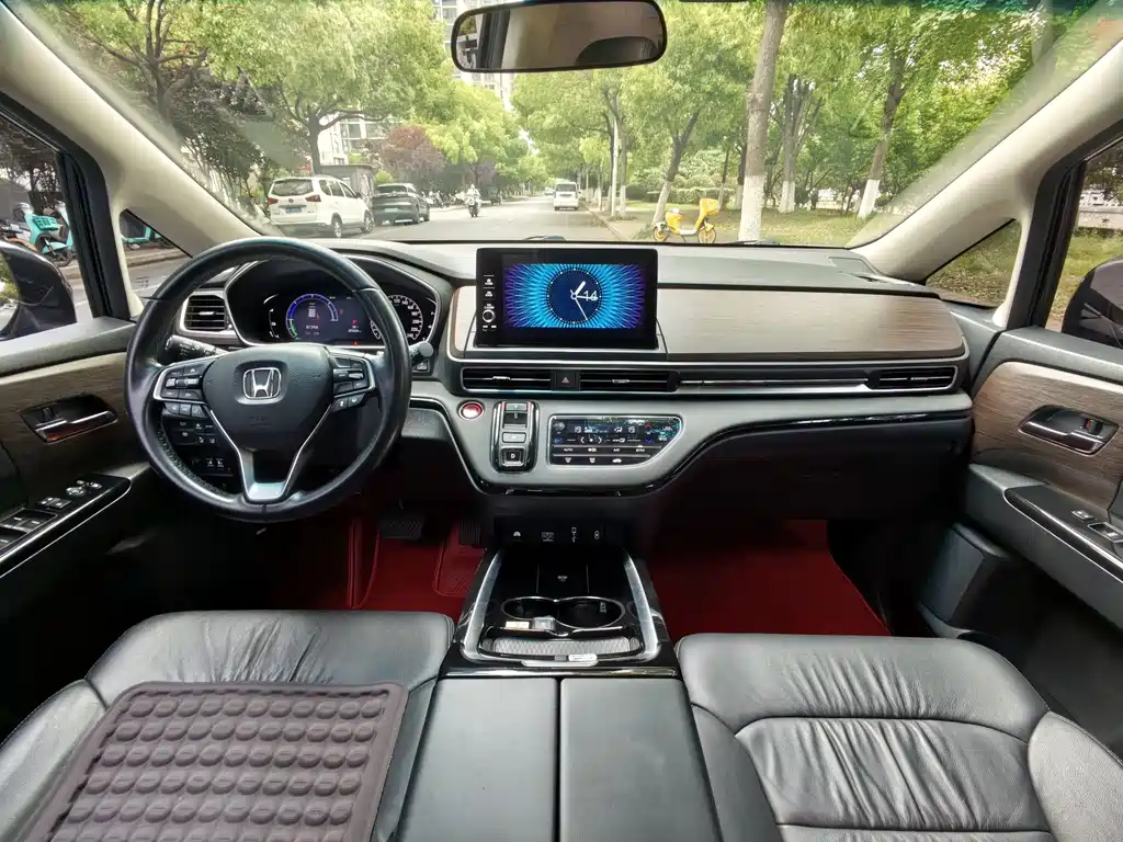 Odyssey 2.0 L e:HEV Sharp· Shine Enjoyment
