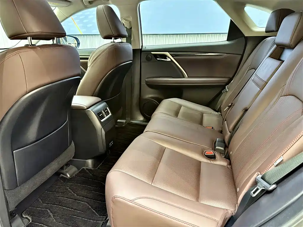 Lexus RX Facelift 300 2 WD Comfort