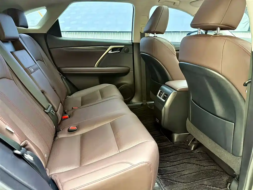 Lexus RX Facelift 300 2 WD Comfort