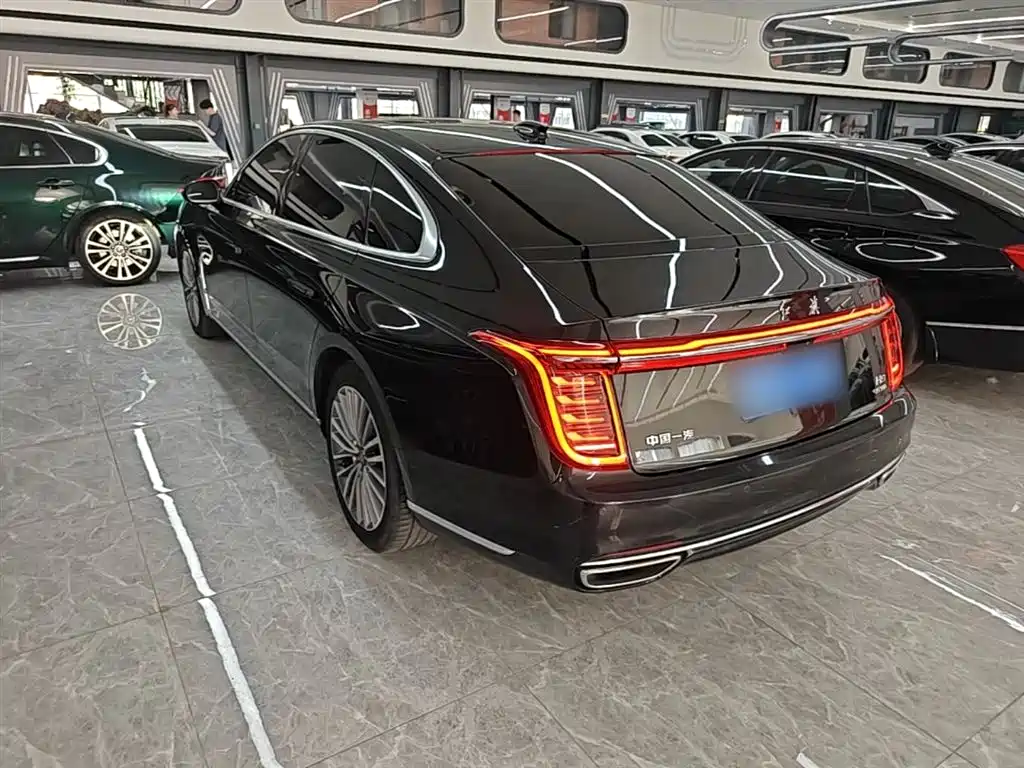 Hongqi H9 2.0 T Connected Flagship Enjoyment