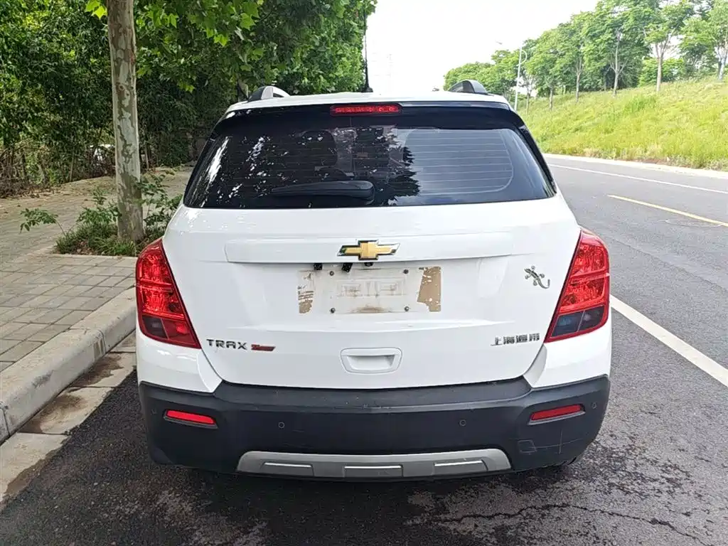 Tracker 1.4 T Auto 2 WD Luxury