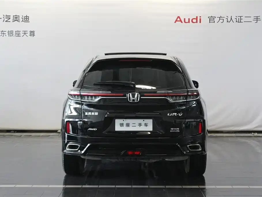 Honda UR-V 370 TURBO 4 WD Premium