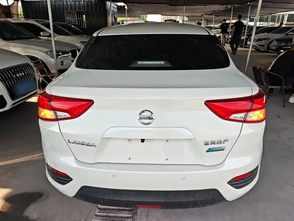 Lannia 1.6 L CVT Cool