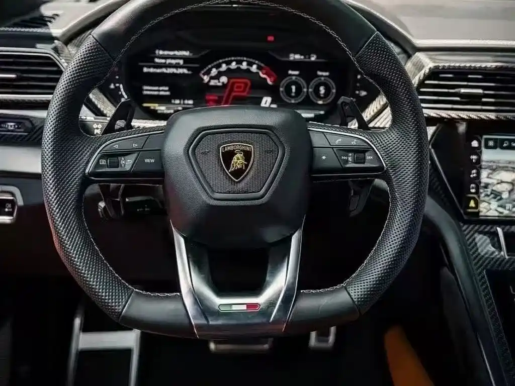 Urus 4.0 T V8