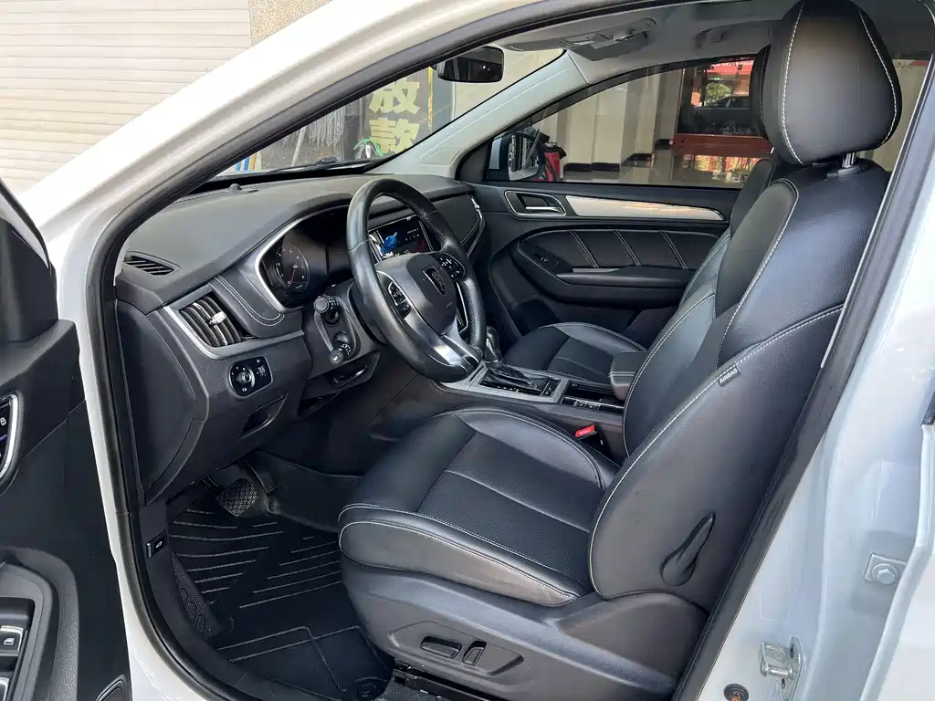 Roewe RX5 20 T 2 WD Auto 4 G Connected Platinum