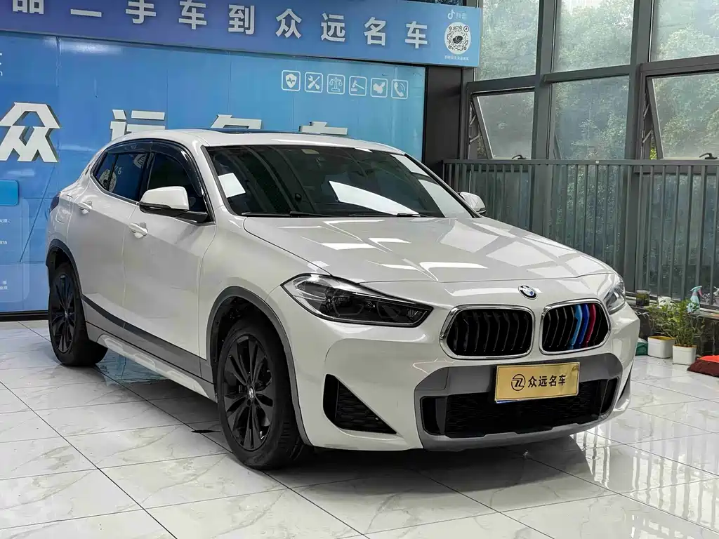 BMW X2 sDrive20 i M Offroad Package