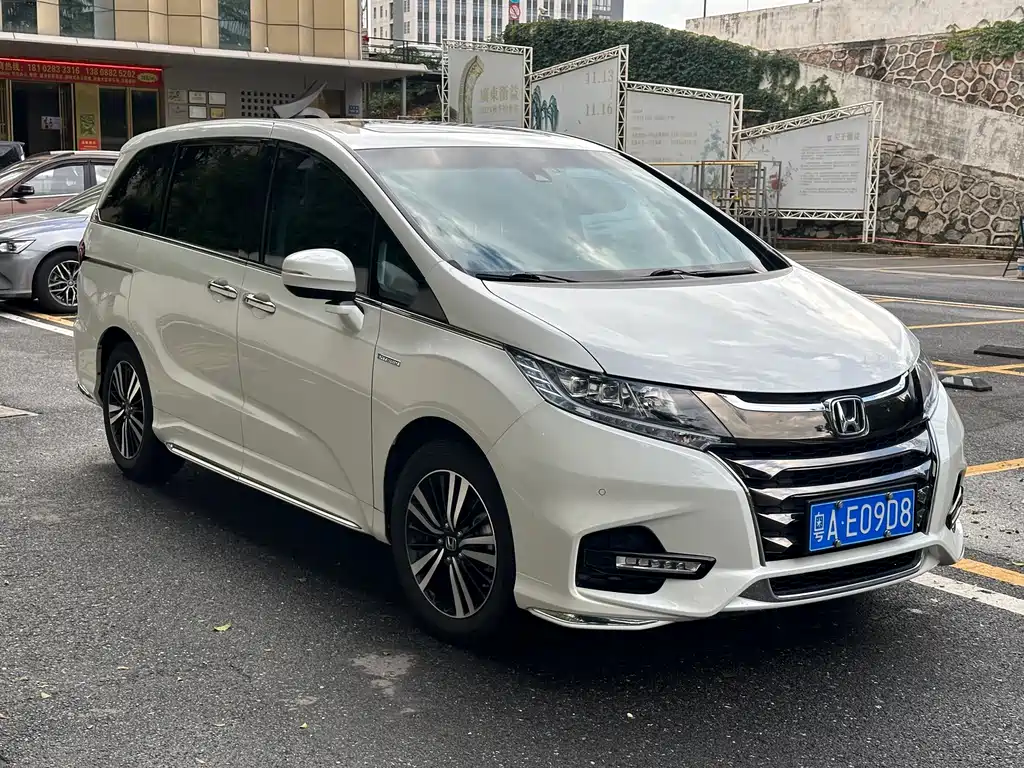 Odyssey 2.0 L Sharp· Premium