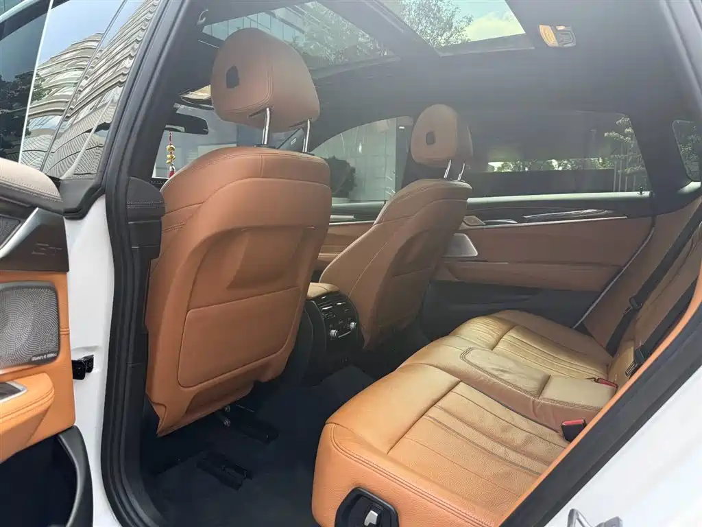 BMW 6 Series GT 630 i M Sport Package