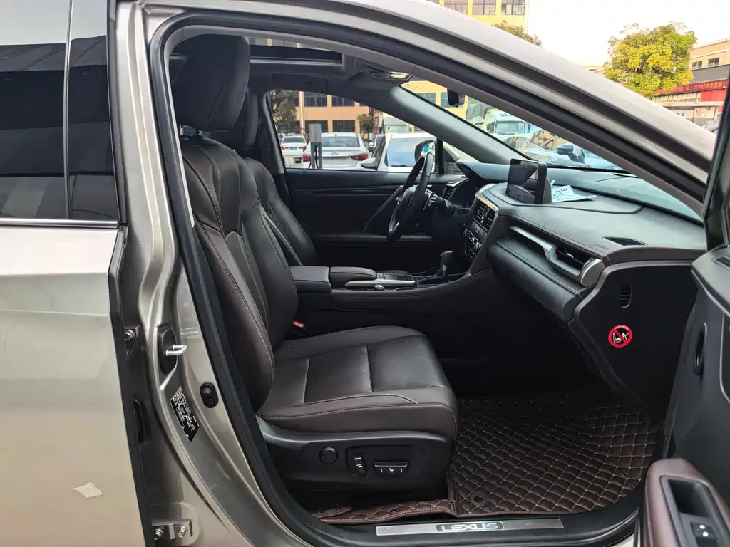 Lexus RX 300 4 WD Special Edition