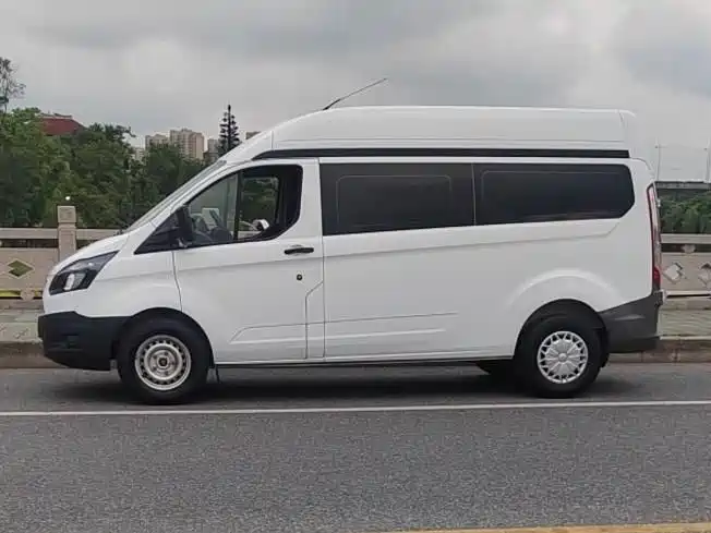Transit 2.0 T Diesel Multi-purpose Commercial MWB Mid Roof 6-seat CN-VI