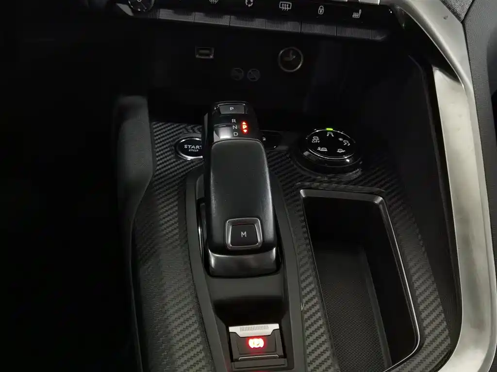 Peugeot 5008 380 THP 7-seat Luxury