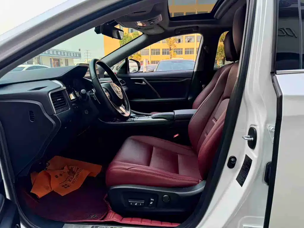 Lexus RX Facelift 300 2 WD Elite
