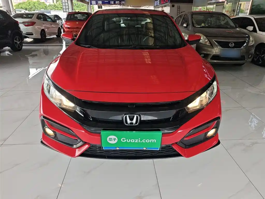 Civic HATCHBACK 220 TURBO CVT New Sharp Control