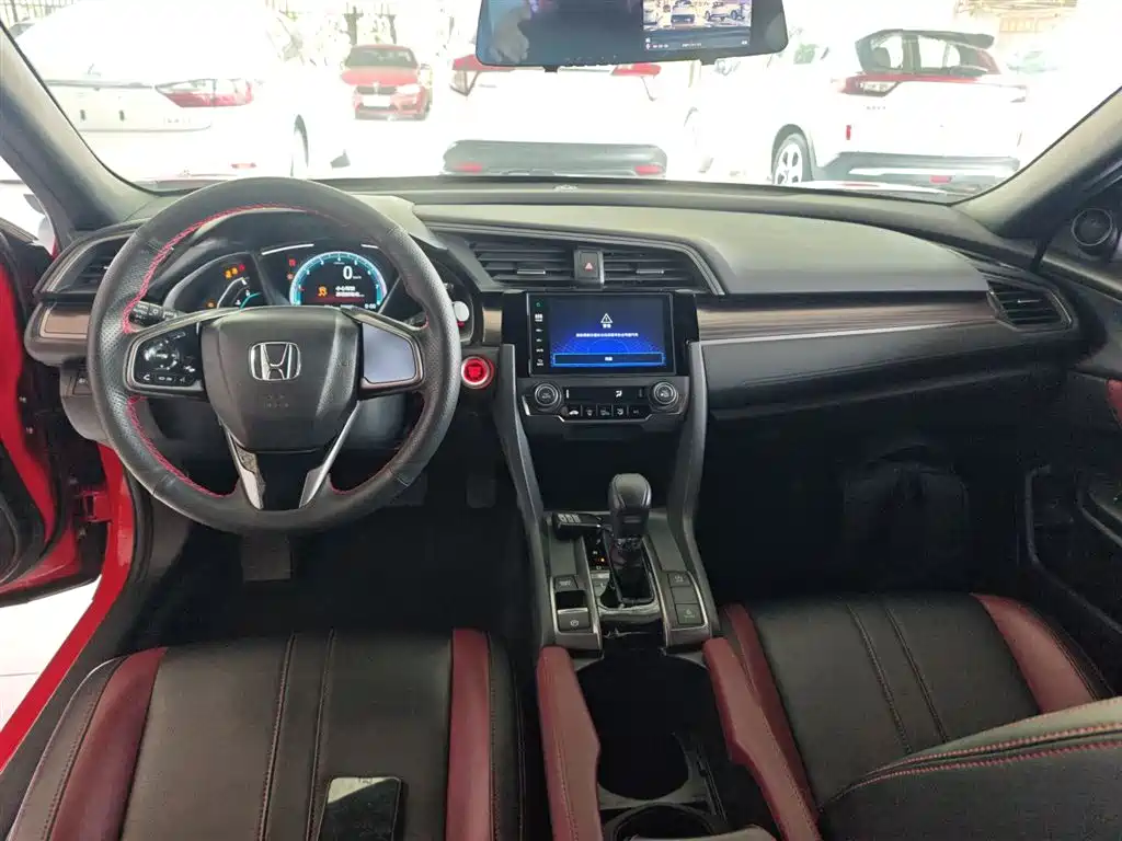 Civic HATCHBACK 220 TURBO CVT New Sharp Control