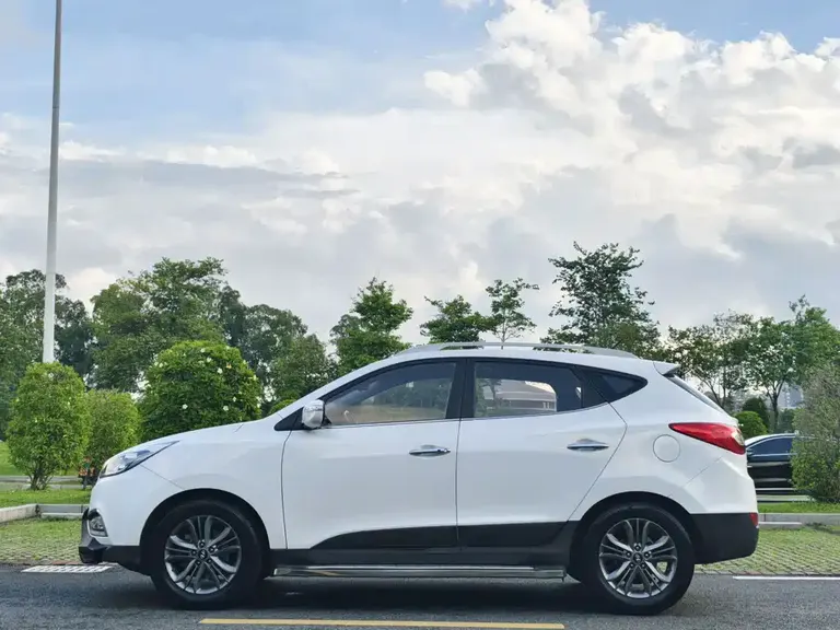 Hyundai ix35 2.0 L Auto 2 WD Intelligent CN-V