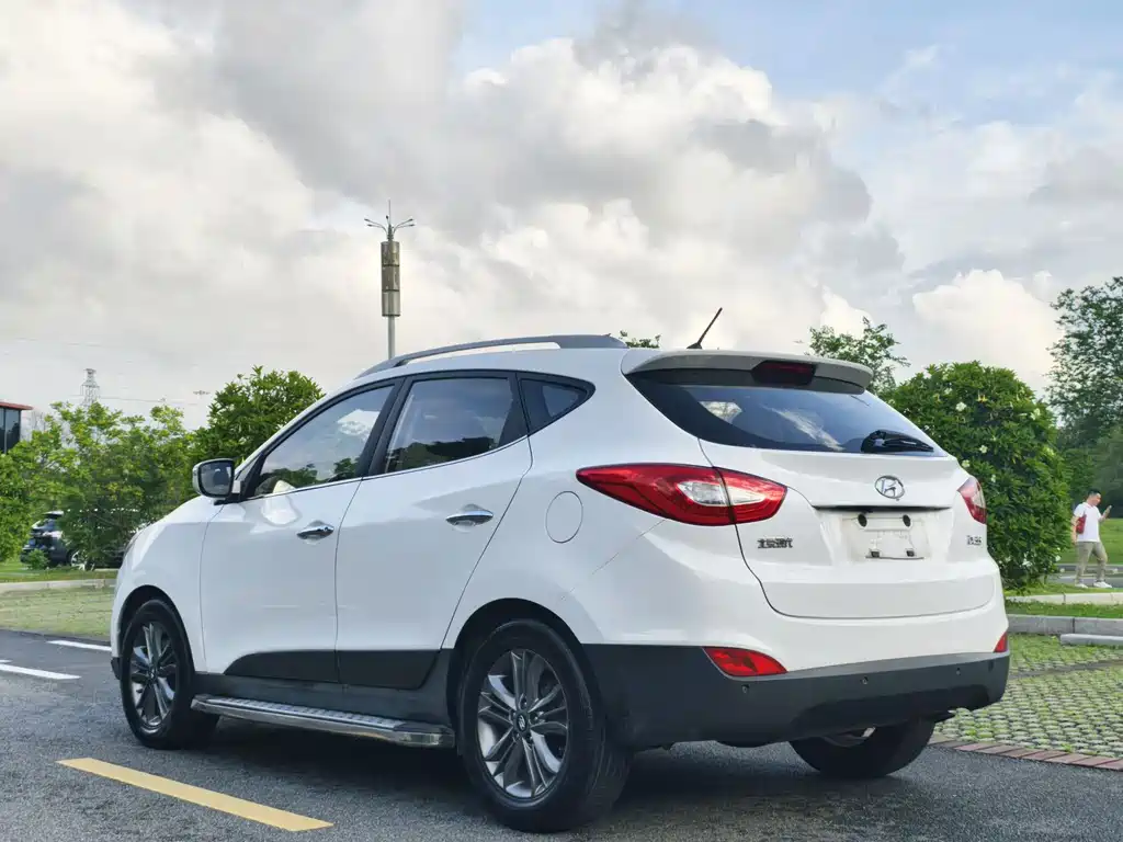 Hyundai ix35 2.0 L Auto 2 WD Intelligent CN-V