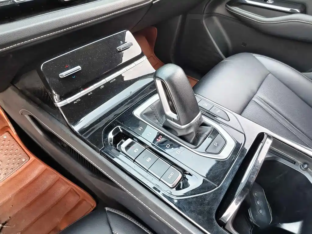 Wuling Victory 1.5 T CVT Flagship