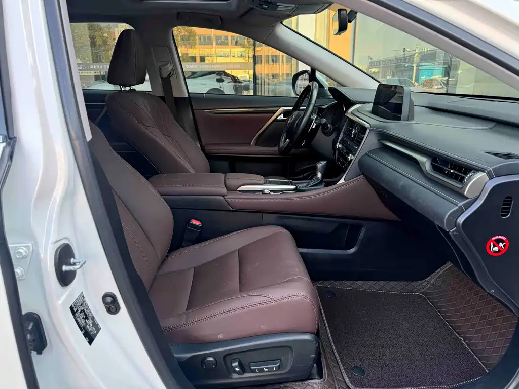 Lexus RX Facelift 300 2 WD Elite