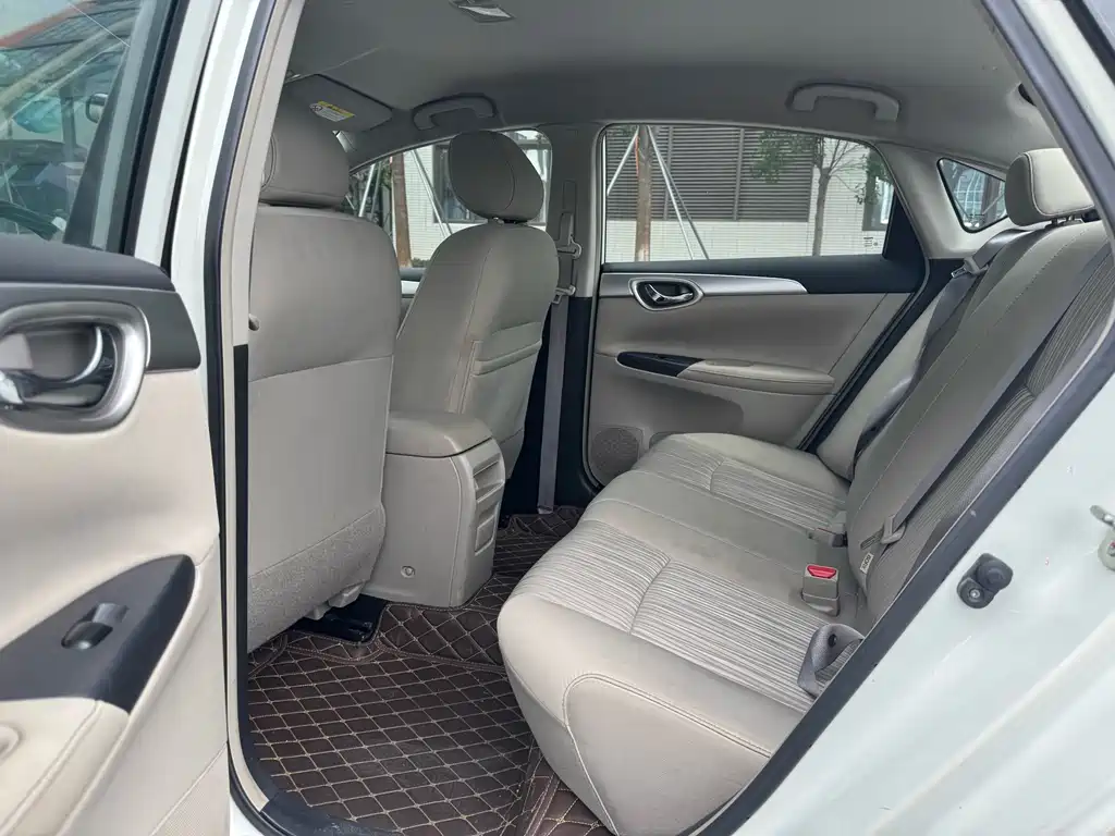 Sylphy 1.6 XE CVT Comfort
