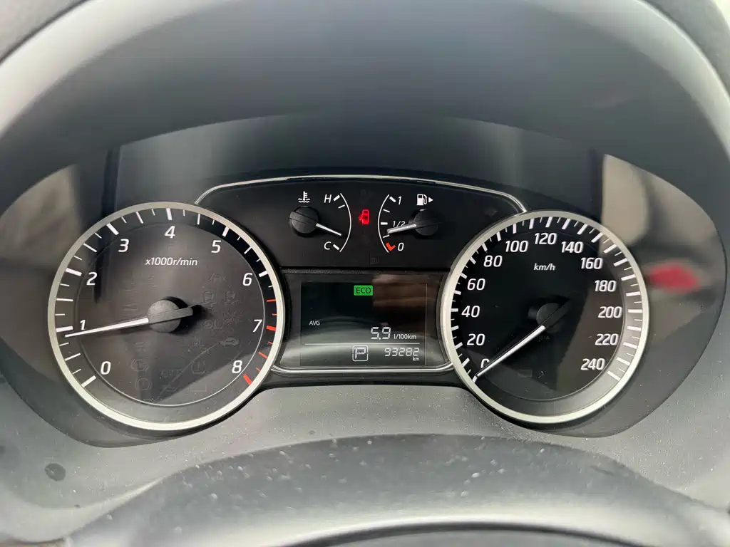 Sylphy 1.6 XE CVT Comfort