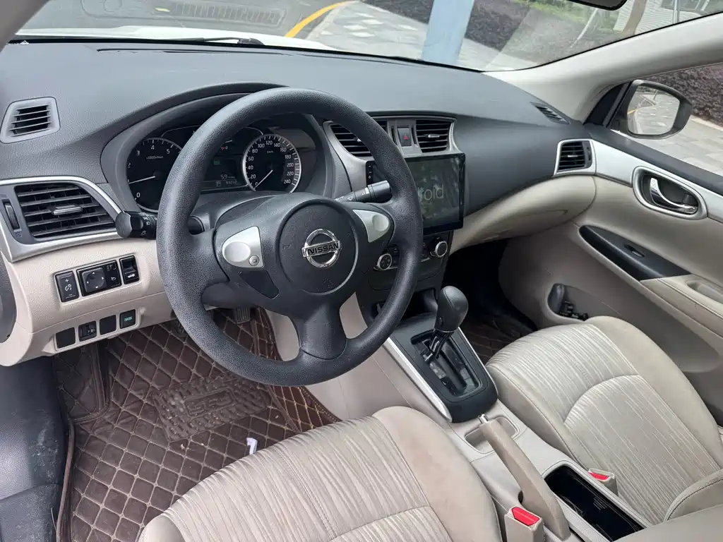 Sylphy 1.6 XE CVT Comfort