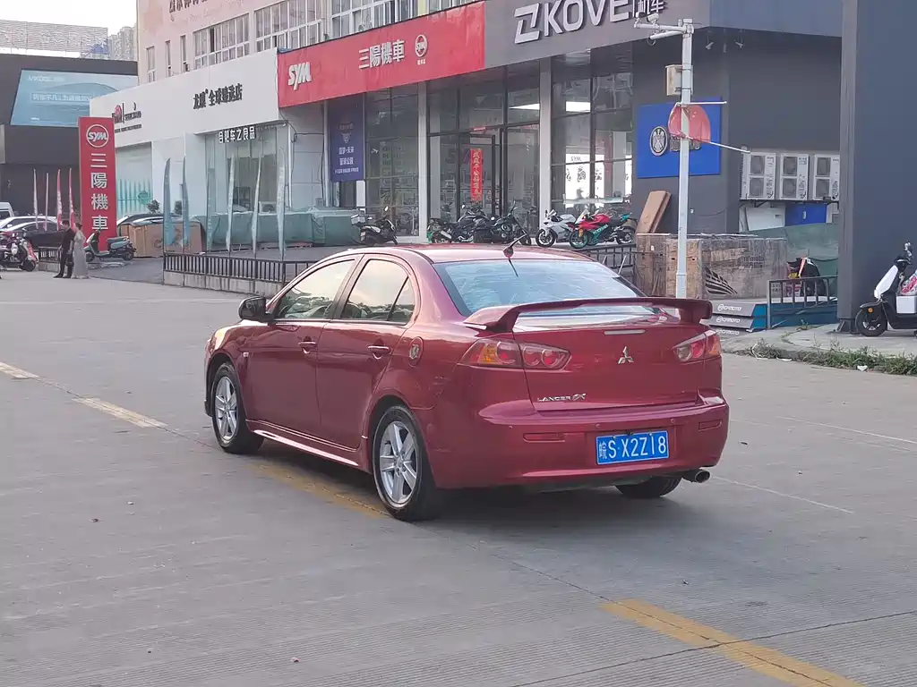 Lancer EX 翼神 2010款 时尚版 1.8 L 手动睿智型