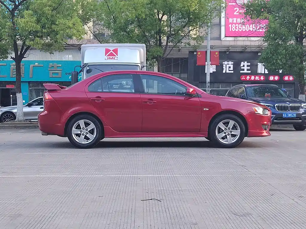 Lancer EX 翼神 2010款 时尚版 1.8 L 手动睿智型