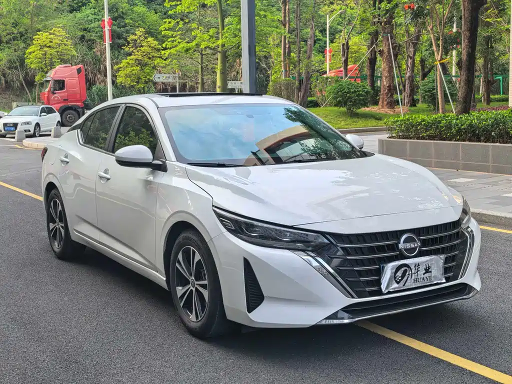 Sylphy 1.6 L CVT Joy