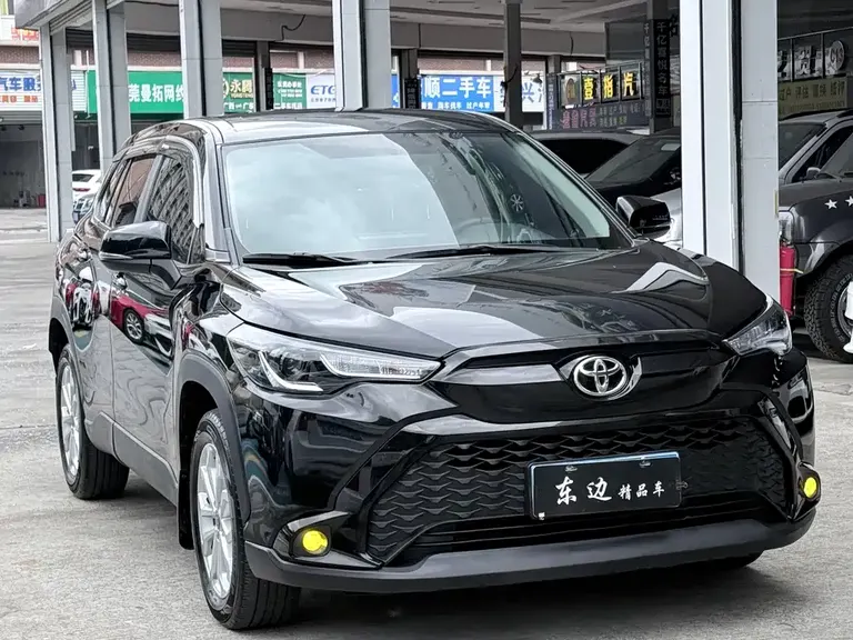 Toyota Frontlander 2.0 L CVT Elite