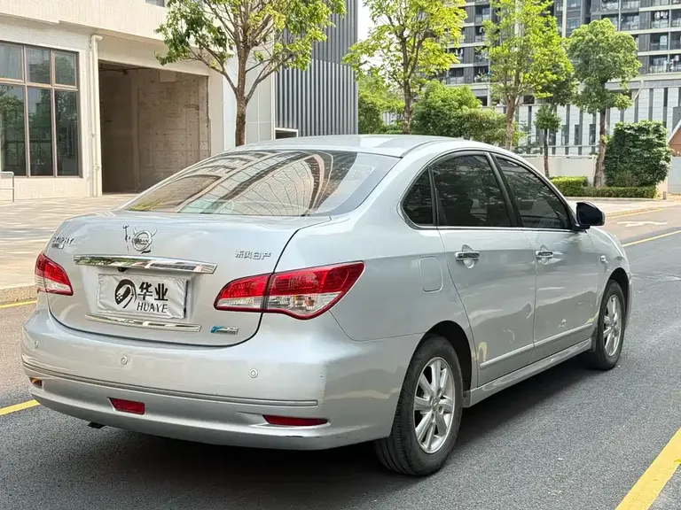 Nissan Sylphy Classic 1.6 XE+ CVT Luxury