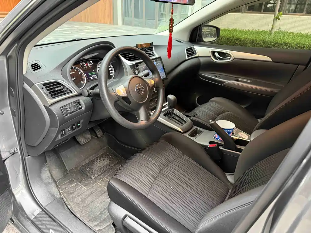 Sylphy Classic 1.6 XE CVT Comfort