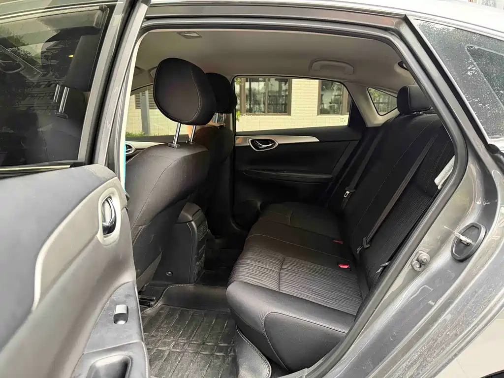 Sylphy Classic 1.6 XE CVT Comfort