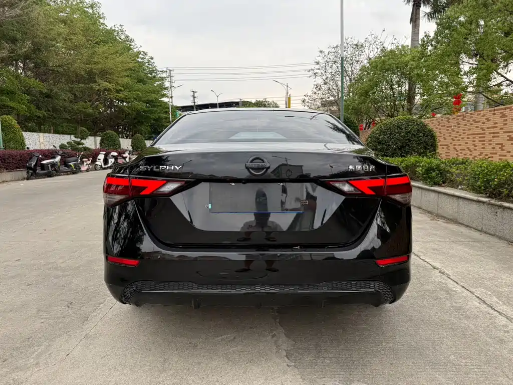 Sylphy 1.6 L XL CVT Joy
