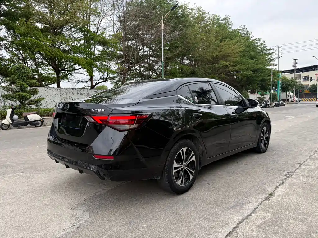 Sylphy 1.6 L XL CVT Joy