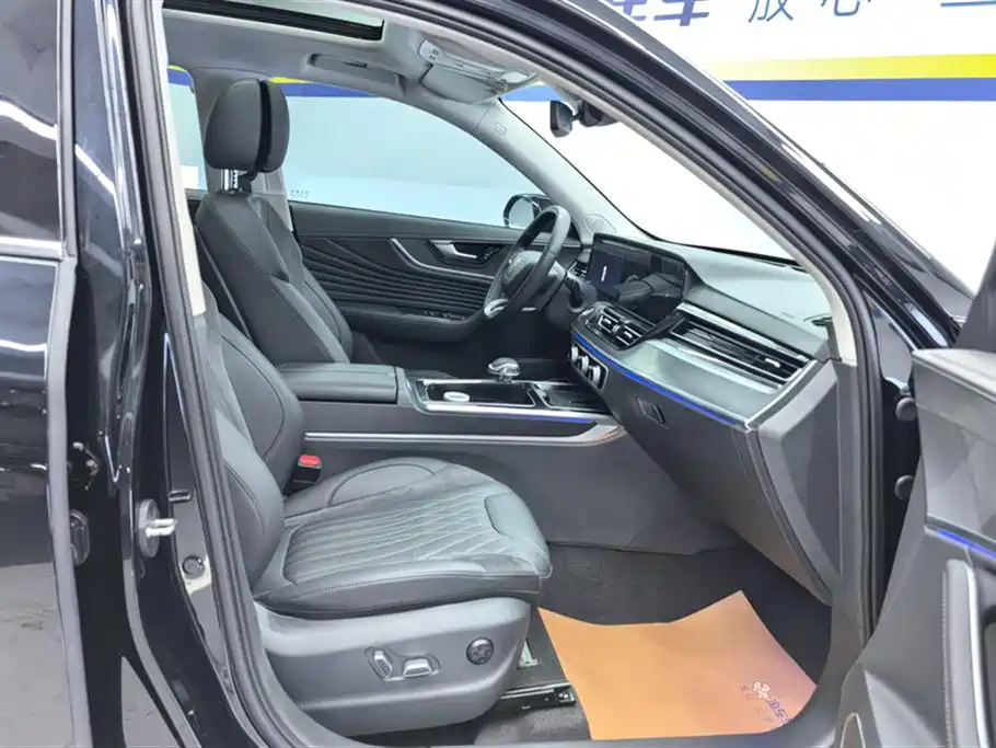 Hongqi HS5 2.0 T Flagship Enjoyment Pro