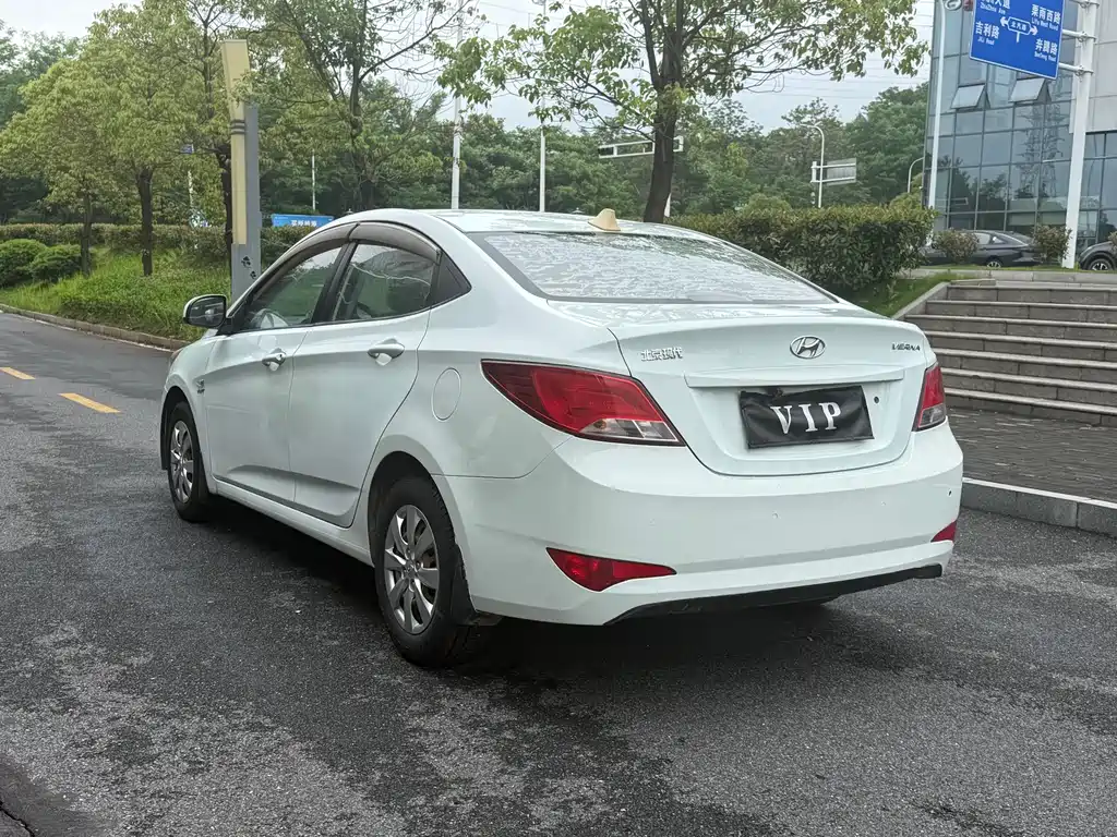 Accent 1.4 L Manual Intelligent GLS