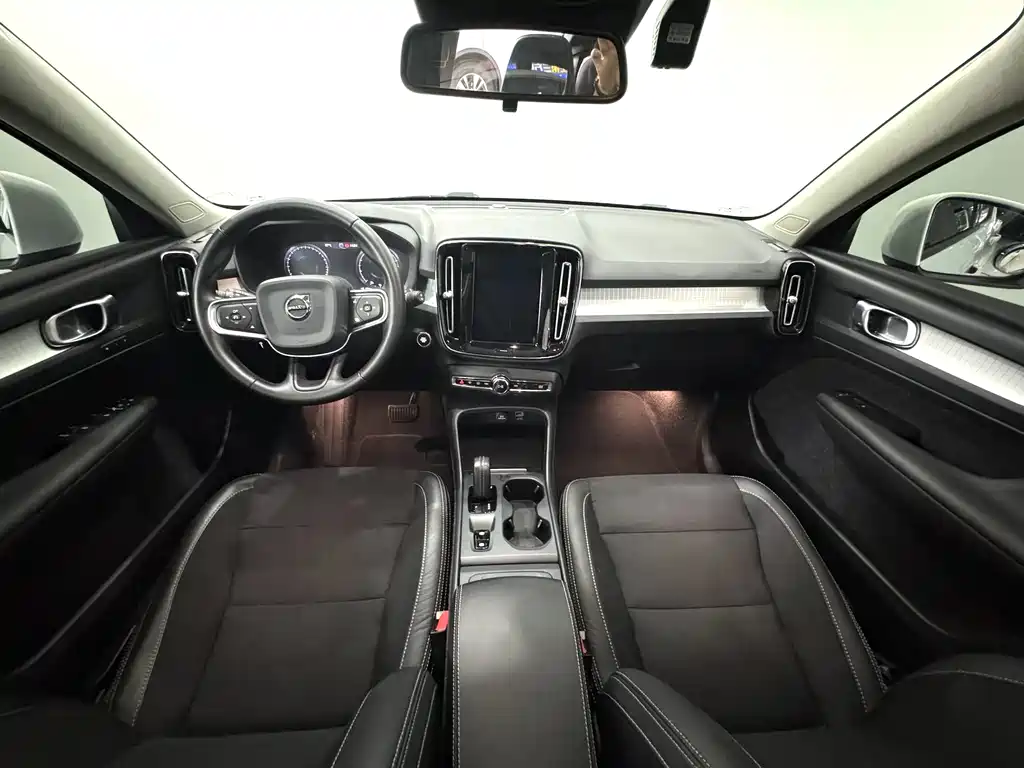 Volvo XC40 T3 Smart Travel Fashion