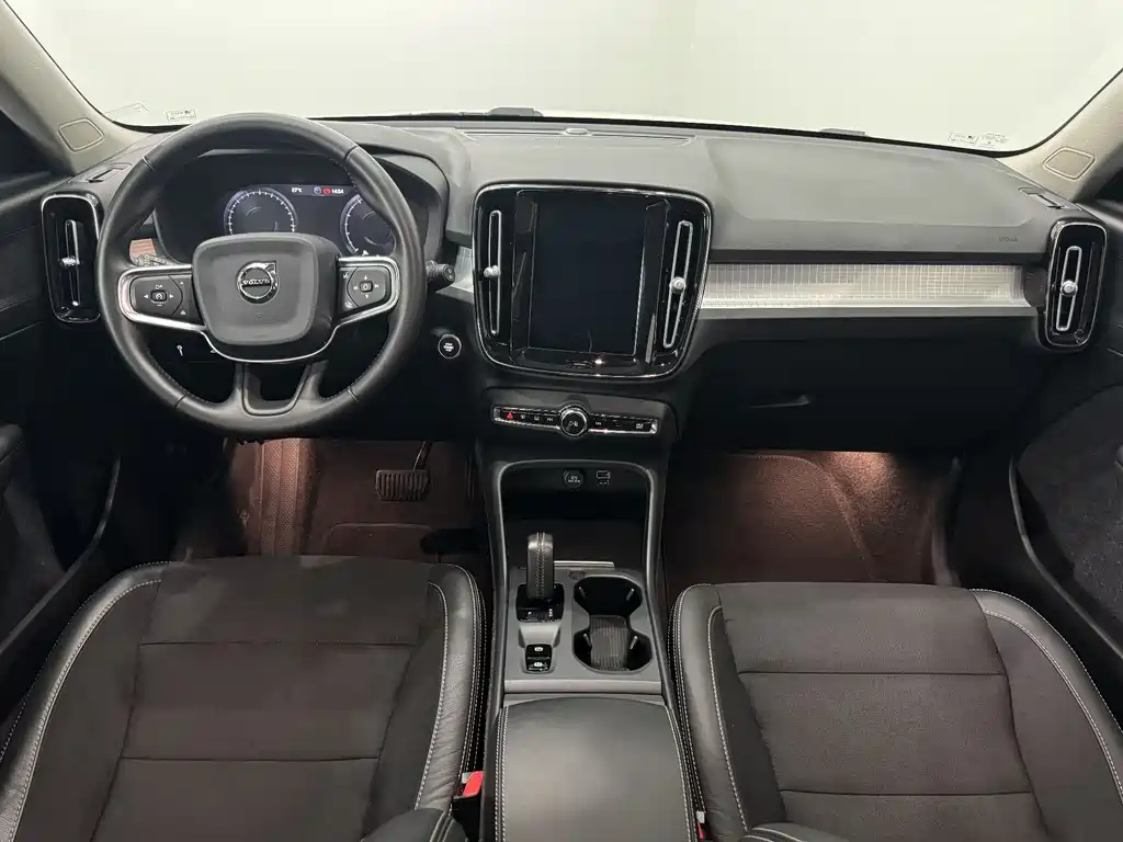 Volvo XC40 T3 Smart Travel Fashion