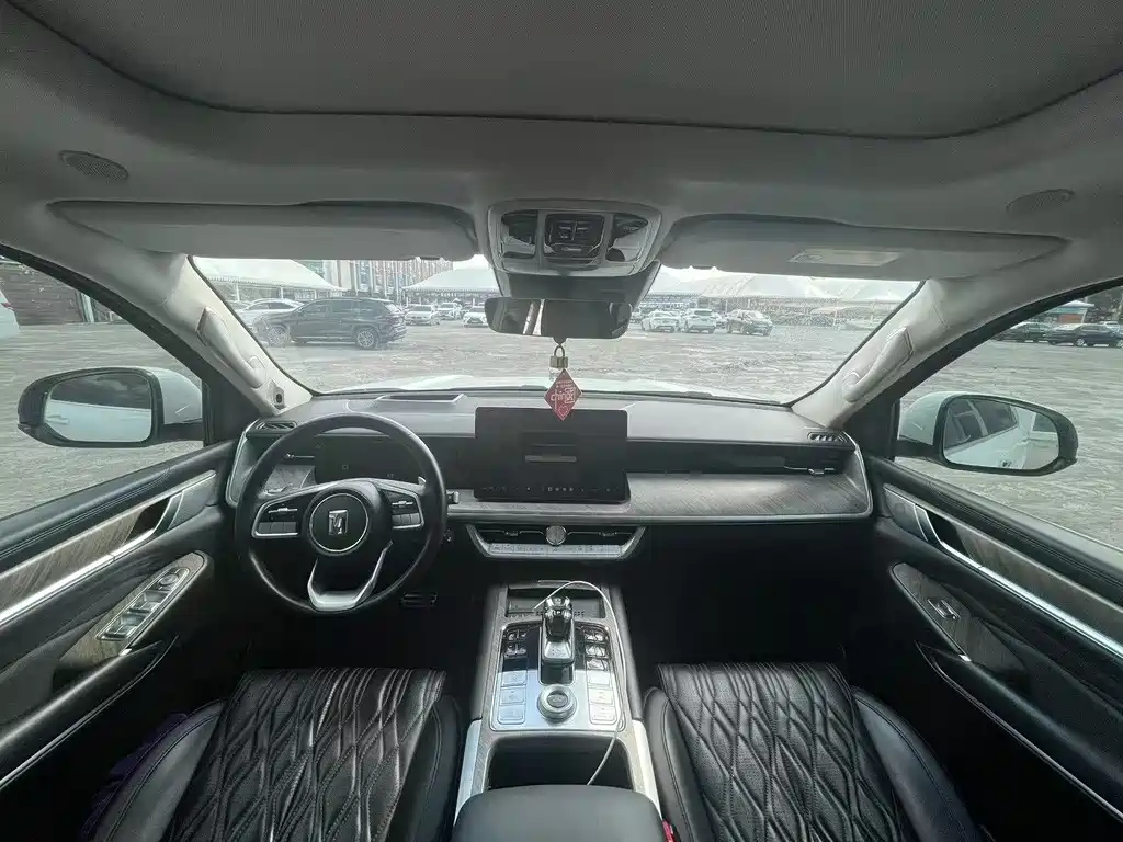 Tank 500 3.0 T Sport Realm 7-seat