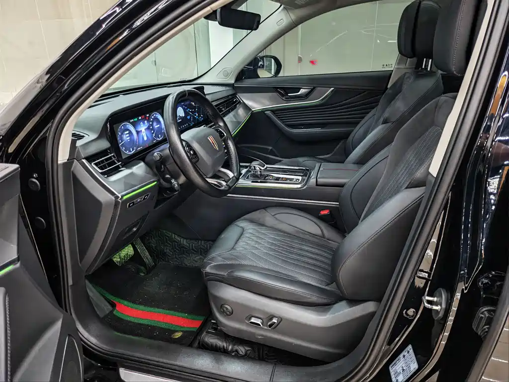 Hongqi HS5 2.0 T Flagship Enjoyment Pro