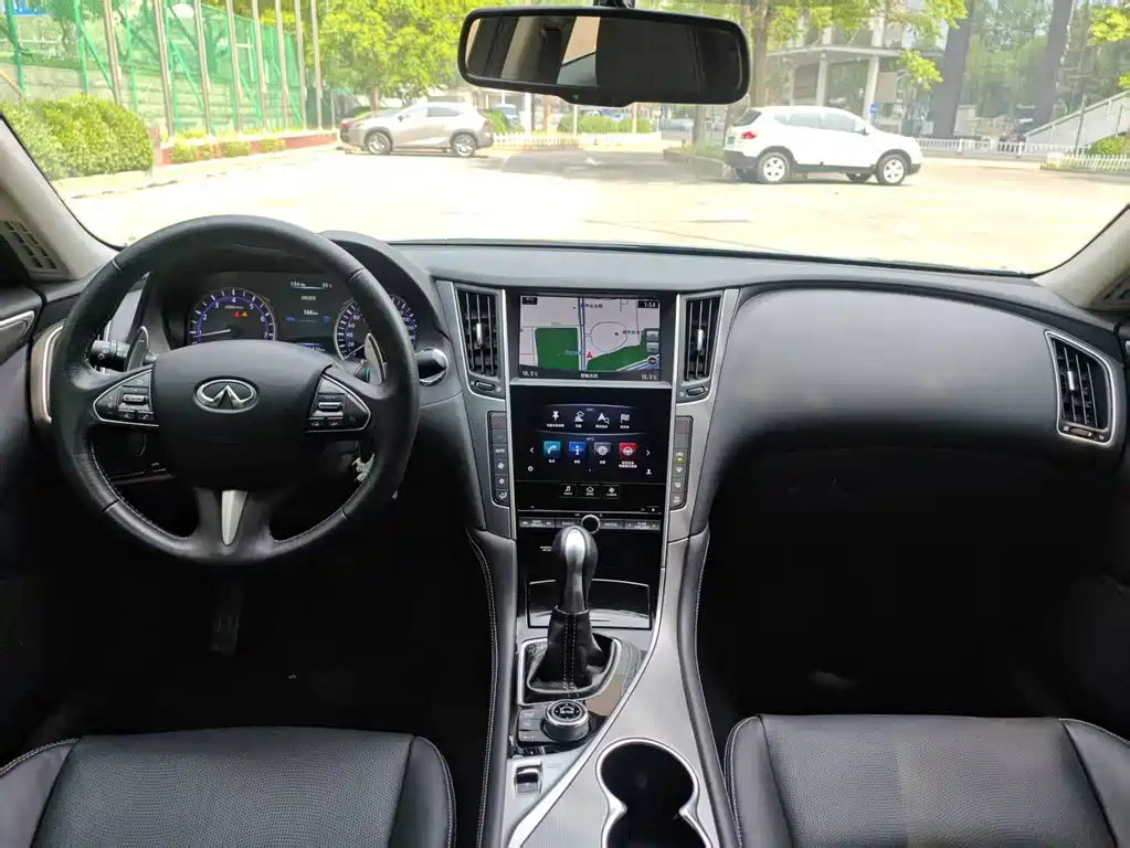 Infiniti Q50 L 2.0 T Joy
