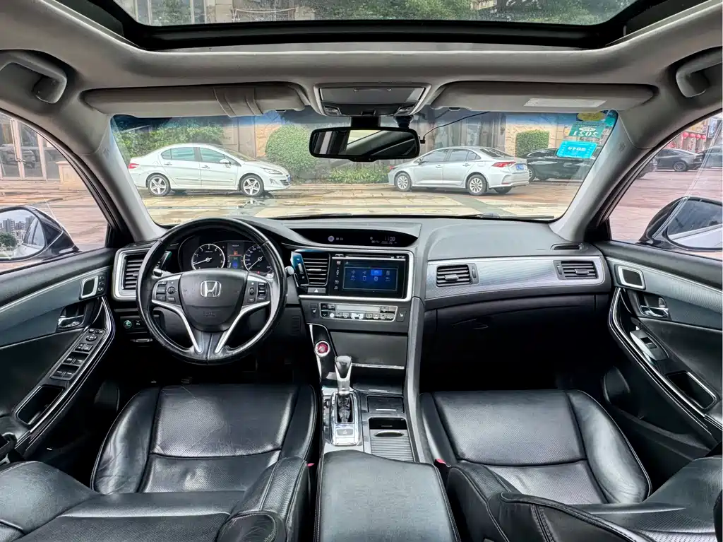 Spirior 2.4 L Distinguished
