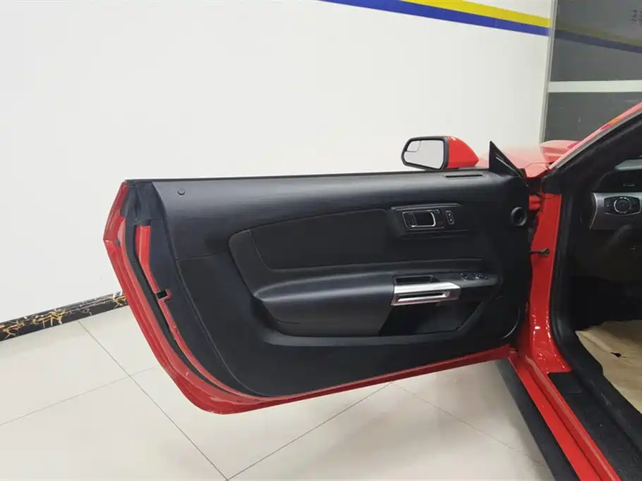 Mustang 2.3 T Sport