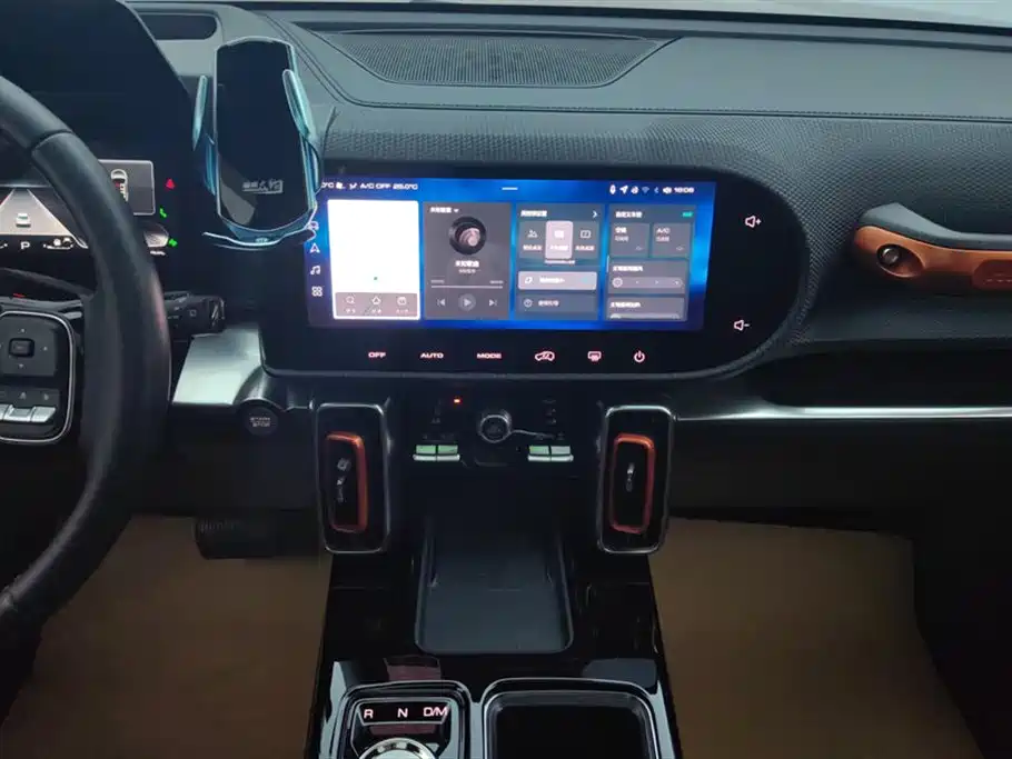 Haval Dargo 2.0 T DCT 4 WD Howling Dog