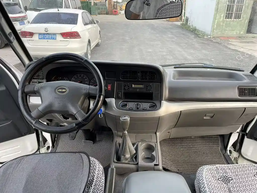 Jinbei Hiace 金杯海狮 2014款 2.0 L第五代动力王经典型4 G20 D4 B