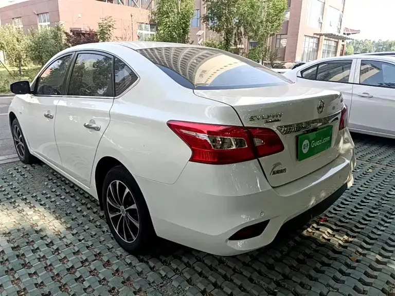 Nissan Sylphy Classic 1.6 XE CVT Comfort