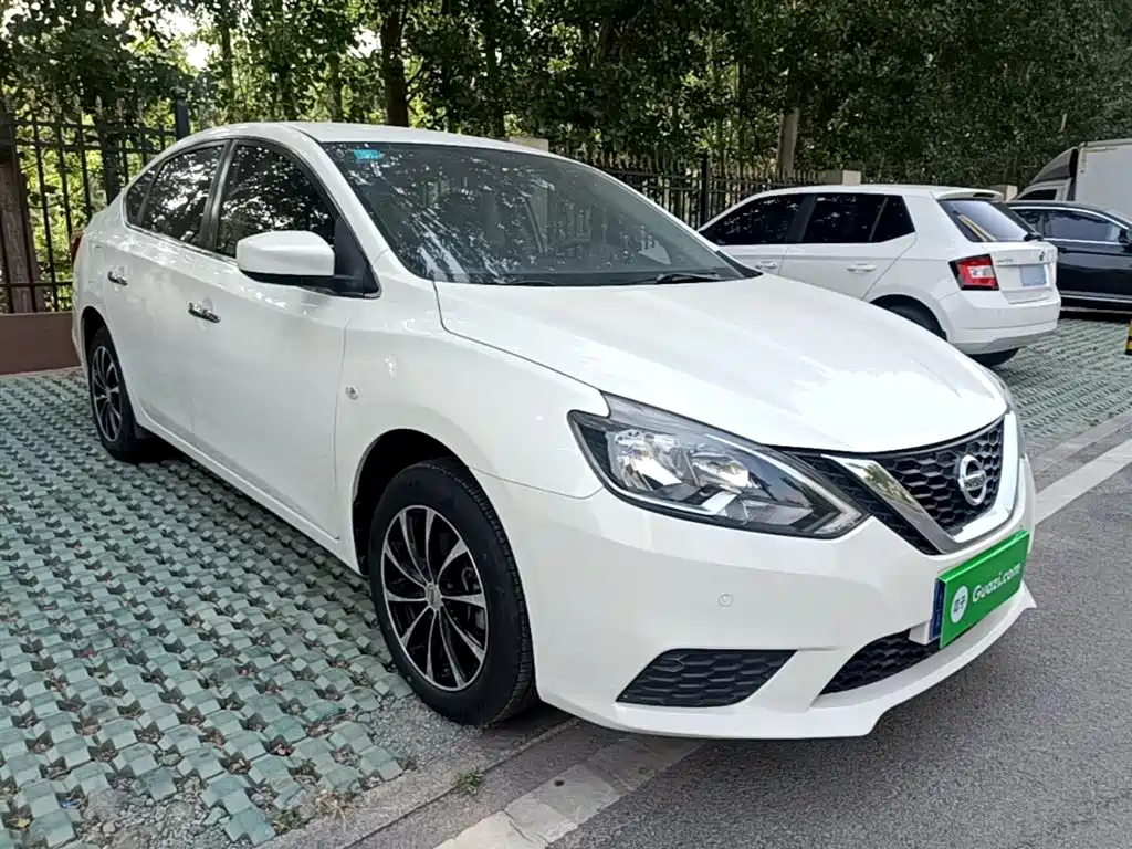 Sylphy Classic 1.6 XE CVT Comfort