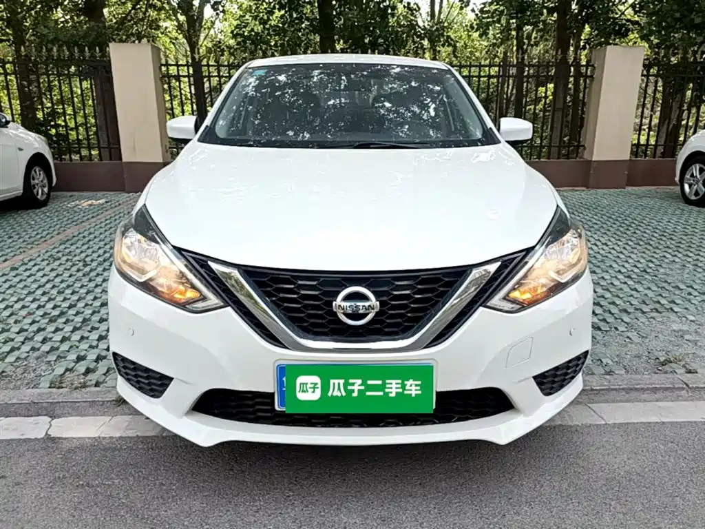 Sylphy Classic 1.6 XE CVT Comfort